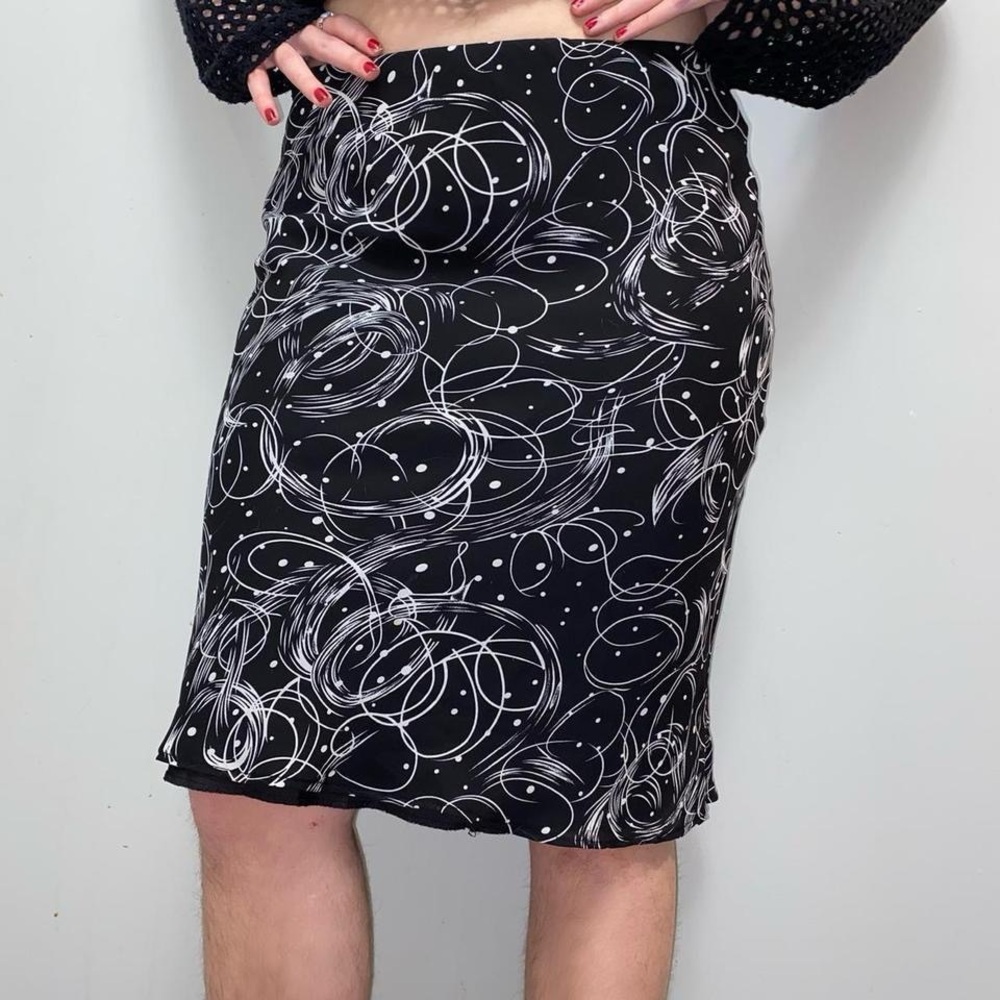 90s Vamp Black and White Patterned Midi Skirt